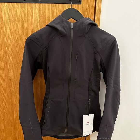 Lululemon Cross Chill Jacket RepelShell - Picture 4 of 4